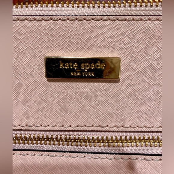 🔥🔥Kate Spade Neutral Soft Pink Leather Crossbody Purse With Pink Interior - Picture 4 of 8
